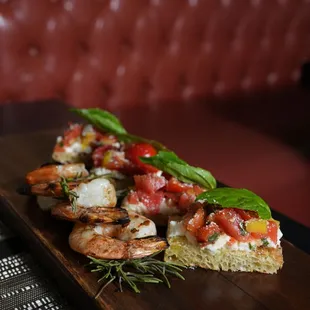 Buon cibo. Buon vino. Buon amici