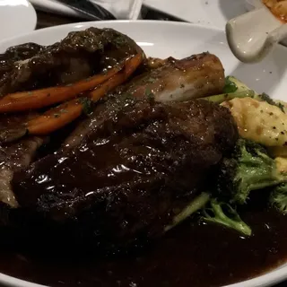 Costole Di Manzo Brasate