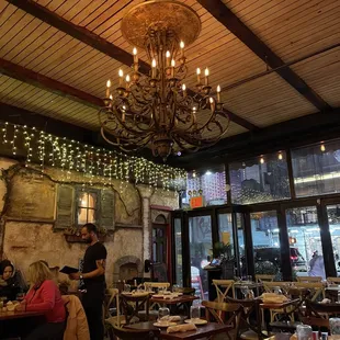 a chandelier hanging from the ceiling