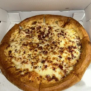 Chicken Bacon Alfredo Pizza