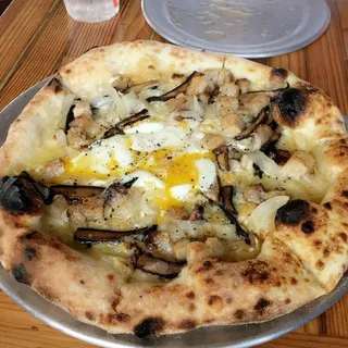 Carbonara Pizza