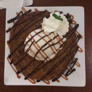 Giant Cookie with Gelato