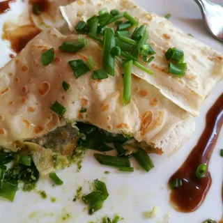 Pesto, Spinach, Tomato & Havarti Cheese