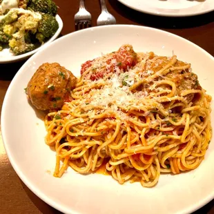 Spaghetti e Polpette with meatballs