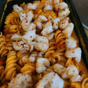 Penne Gamberi (swapped Rotini + added Pink sauce) = Yum!