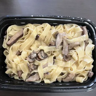 Build Your Own Pasta (Tagliatelle &amp; Mushroom Cream Sauce)