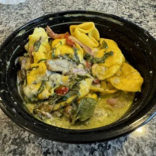Pesto Tortelloni