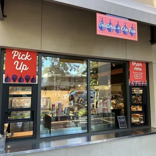 Order and Pickup window for gelato