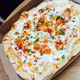 Buffalo chicken pizza midium (but huge enough)