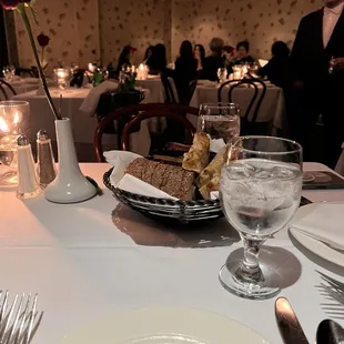 The interior and bread basket