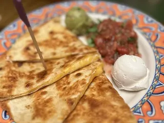 Confisco Grille & Backwater Bar