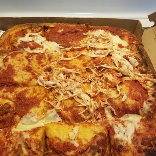 Sicilian cheese pizza