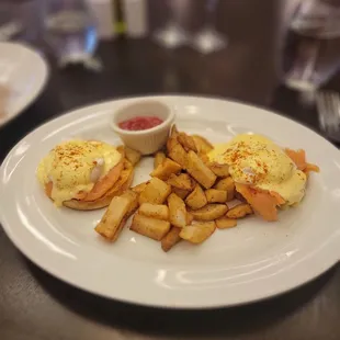 Smoked Salmon Benedict