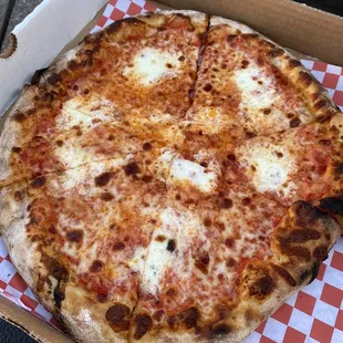 Cheese pizza