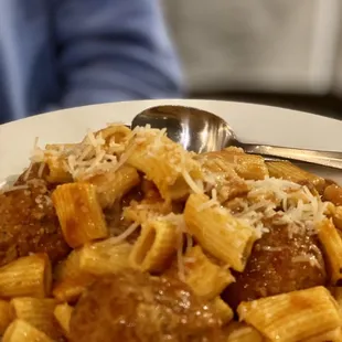 Rigatoni &amp; Meatballs
