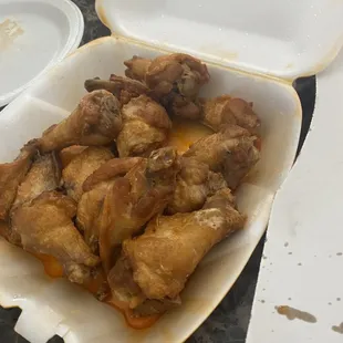 No sauce on my wings just oil