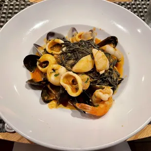 Tagliolini neri ai Frutti di Mare