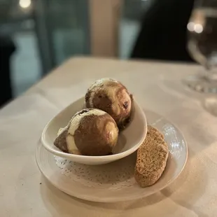 Dessert Tray Ice cream with Biscotti