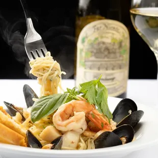 Seafood delight with a chardonnay