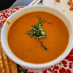 Tomato Basil Soup