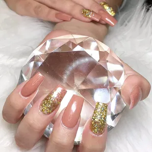 @fatima_ilana_nails text to book 2093374546