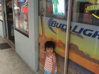 Waikiki Beach Market