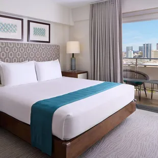 Ilikai Hotel &amp; Luxury Suites - 2-Bedroom City View with Kitchen