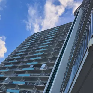 Elevator to restaurant