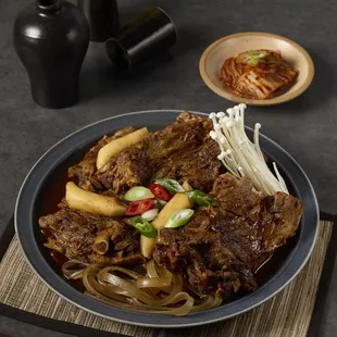 food, ramen and noodles