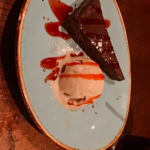 Flourless cake biscotti ice cream