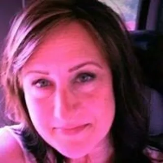 Lynn B.