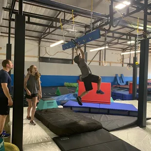 Build Confidence and have loads of fun with Ninja Warrior Classes!