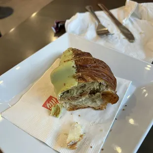 Pistachio Croissant