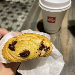 Chocolate or Almond Croissant