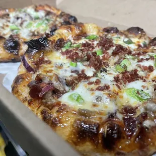 2 for 20.00 7&quot; signature pizza lunch special every day From 11-3pm!