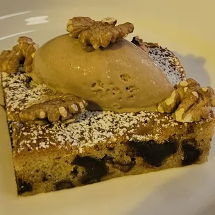 Date cake