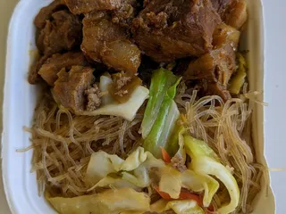 Nayong Filipino Restaurant