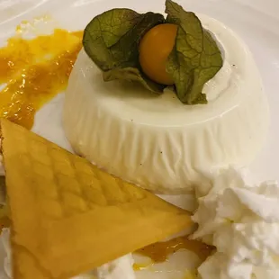 Kumquat panna cotta. Delicious!