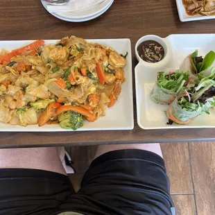 Shrimp spring rolls and Golden noodles