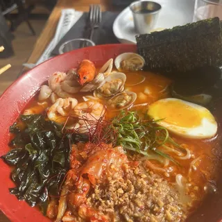 RAMEN Seafood Kimchi
