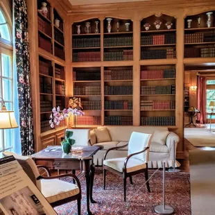 Den at Oldfields Lilly Mansion
