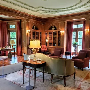 Living Room at Oldfields Lilly Mansion