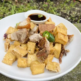 Wanting some comfort food today - fried tofu and pork with vinegar-soy sauce (asked for it on the side)