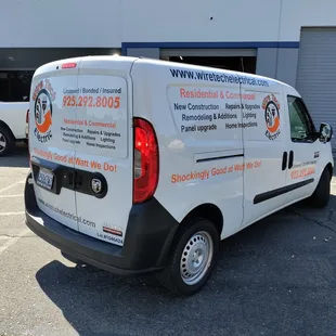 Die cut vinyl Vehicle Graphics