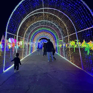 Light tunnel