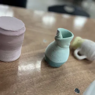 Samples of ceramics items