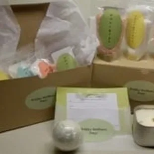 Bath salt gift packs available.