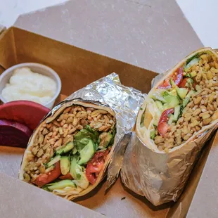 Veggie wrap- lentils, salad, crispy onions