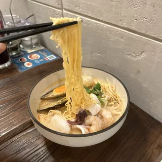 Creamy Coconut Milk Seafood Tom Yum Noodle Soup