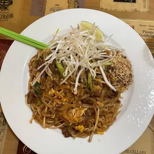 Pad Thai with Beef
